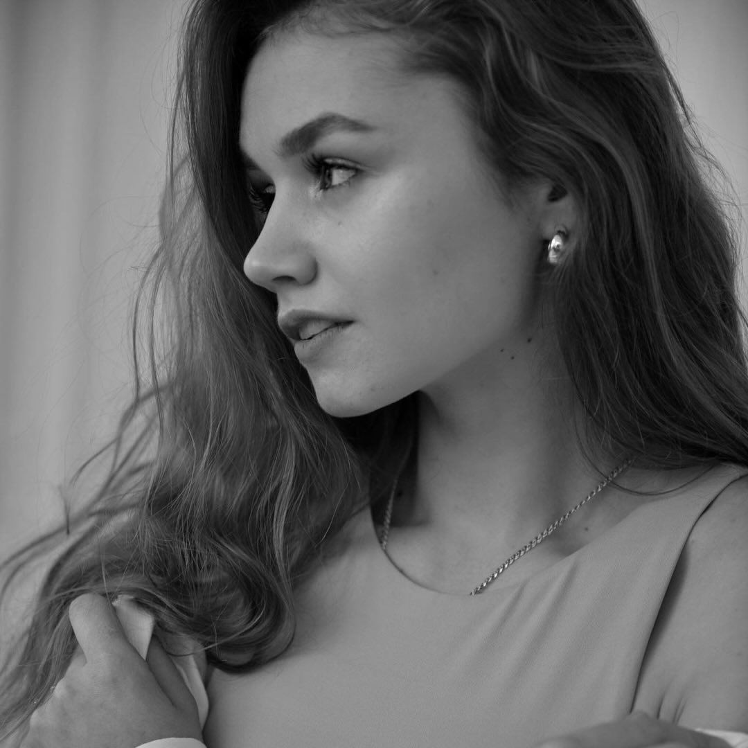 Oksana Khmarna — Family Photographer